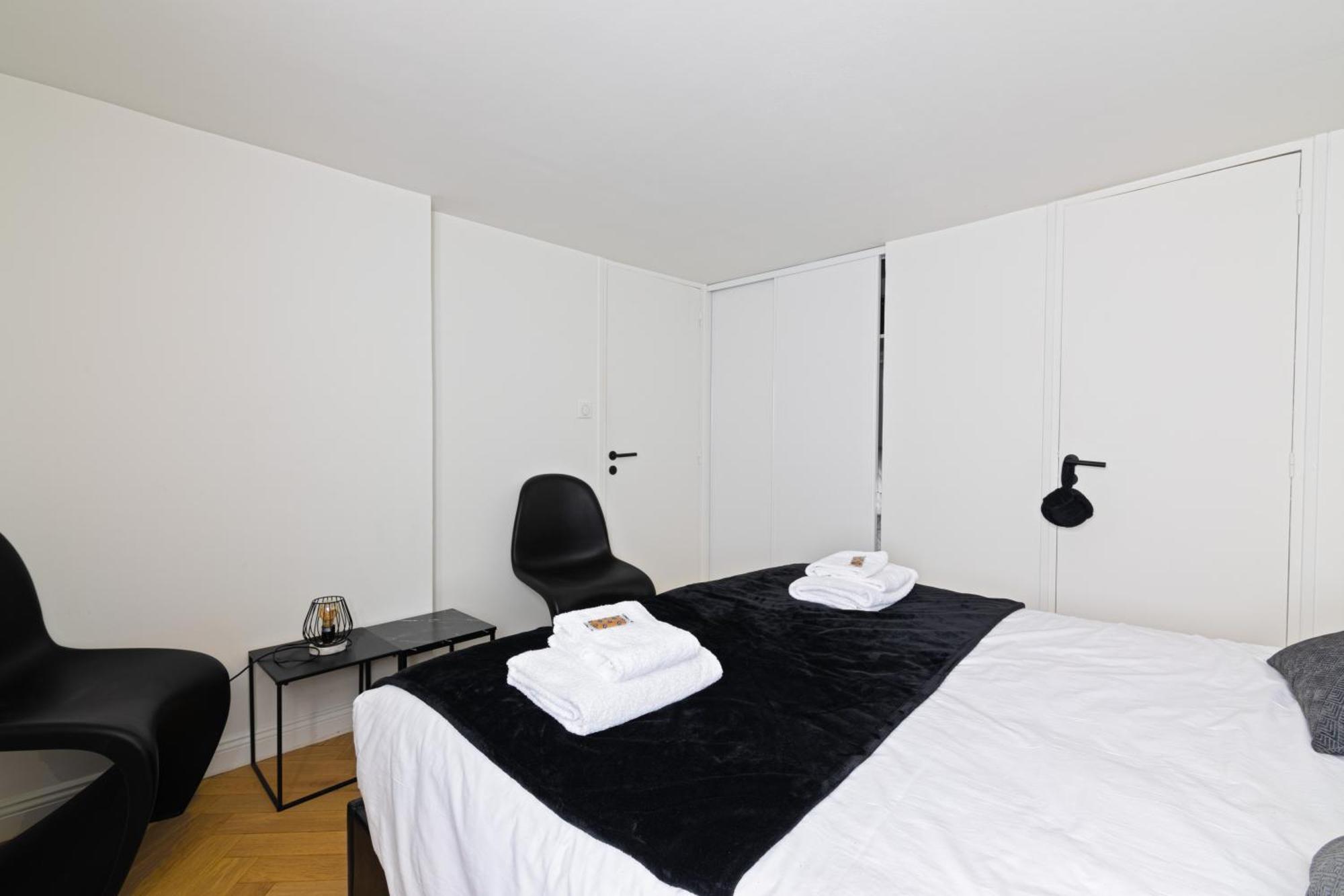 Elegant Appartement Pres Du Musee Du Louvre Et Du Jardin Des Tuileries Free Netflix Paris Luaran gambar