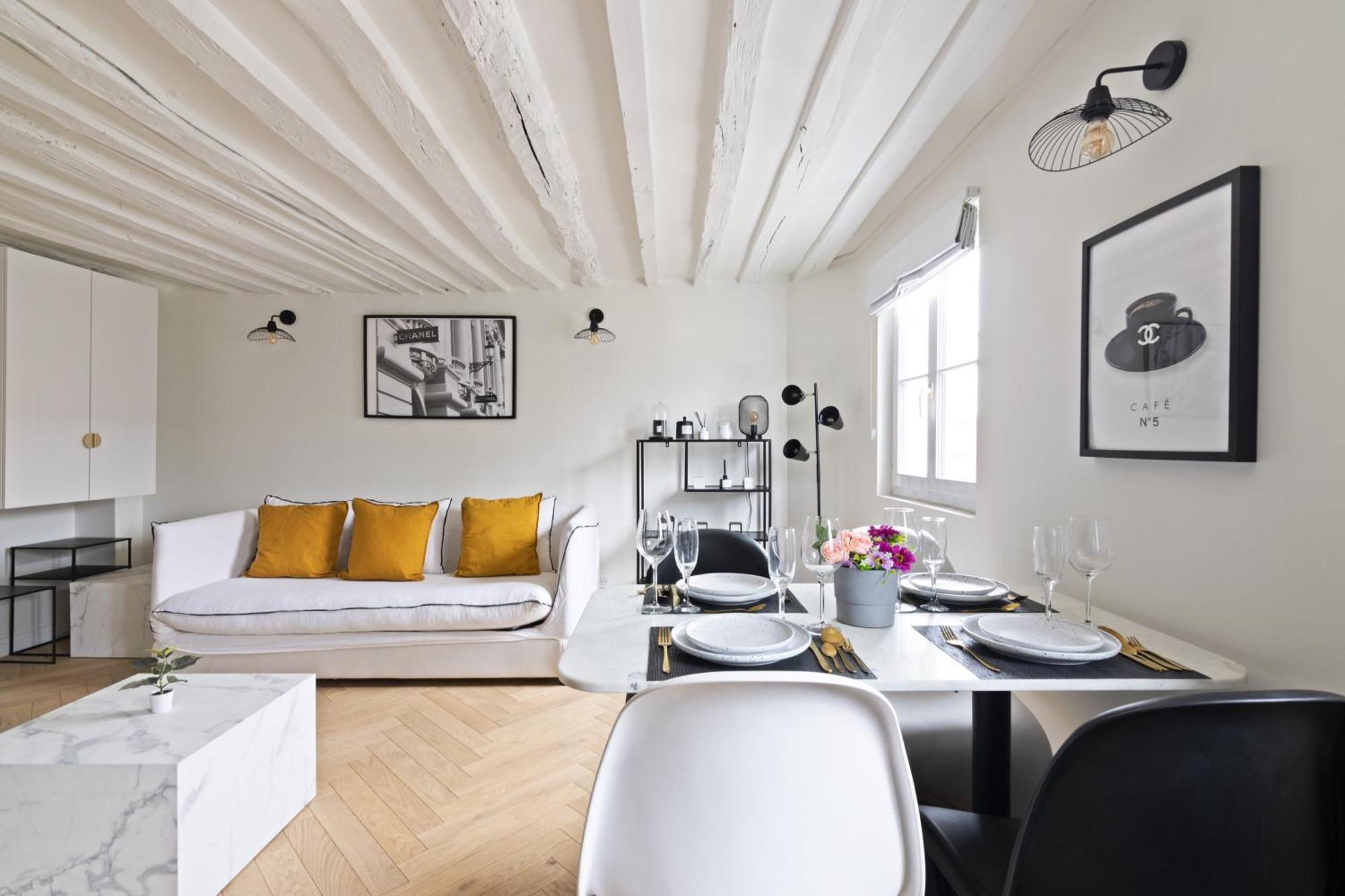 Elegant Appartement Pres Du Musee Du Louvre Et Du Jardin Des Tuileries Free Netflix Paris Luaran gambar